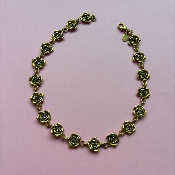 Vintage 90s Rose Necklace - Picture 6 of 7